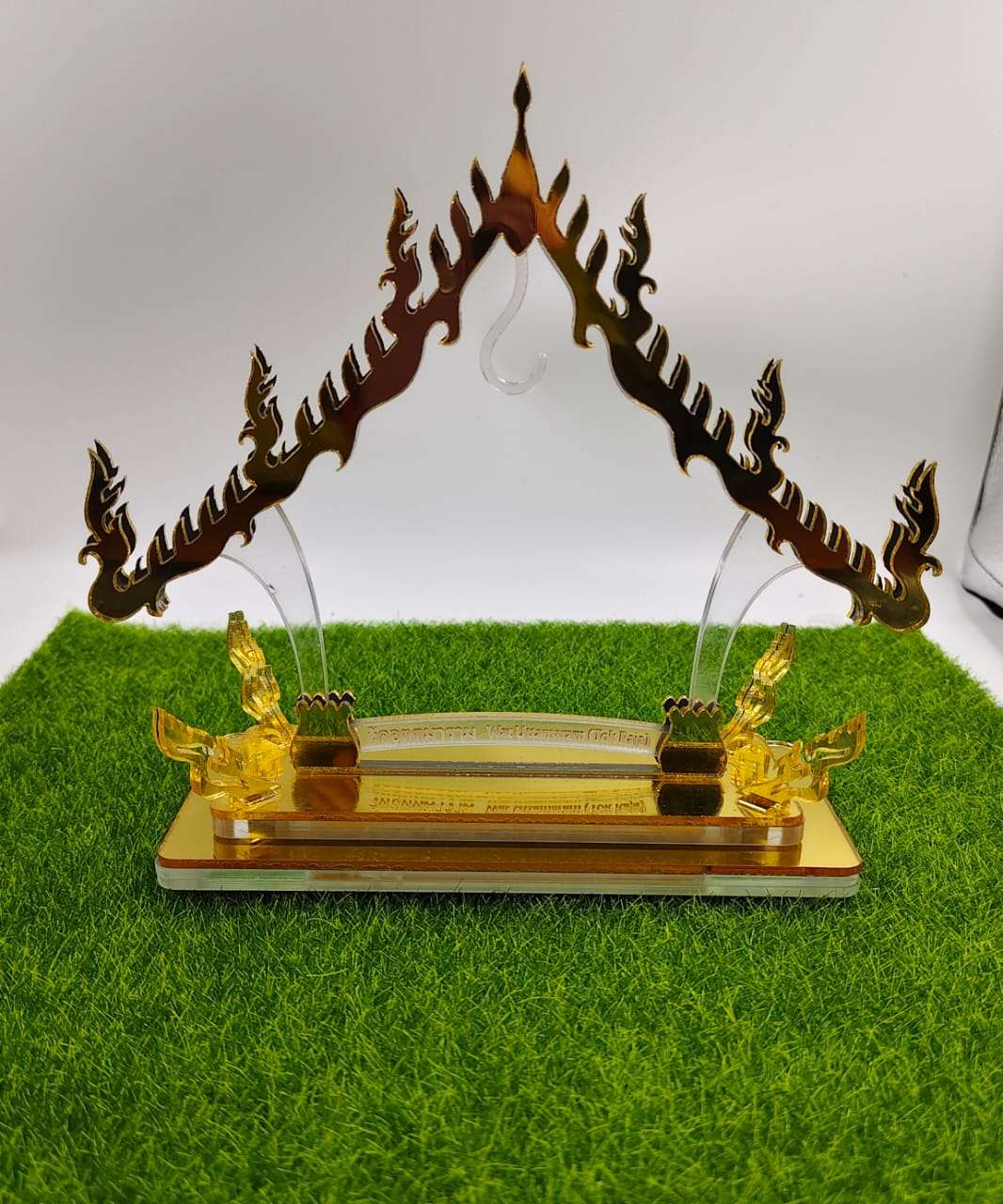 Special Amulet Stand Wat Uttamaram
