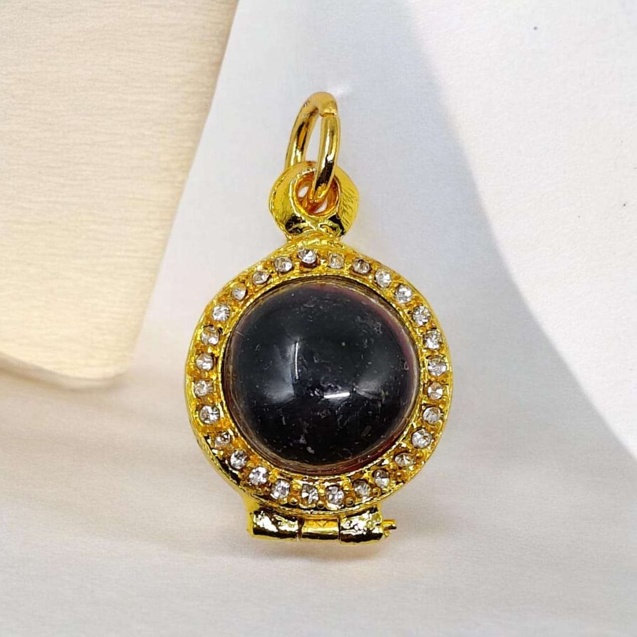 Loop Om Tok Raja Chok Larp B.E.2552 + Italy Casing
