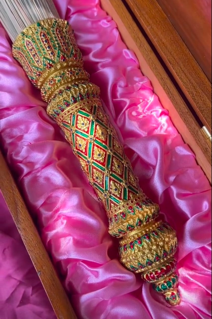 Holy Water Sprinkler Handle 1 Set (Grass) - Wat Uttamaram - Image 4